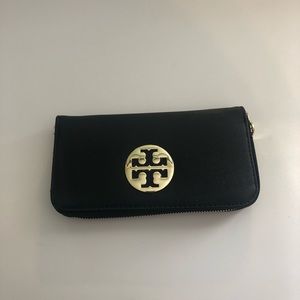 New black Tory Burch wallet